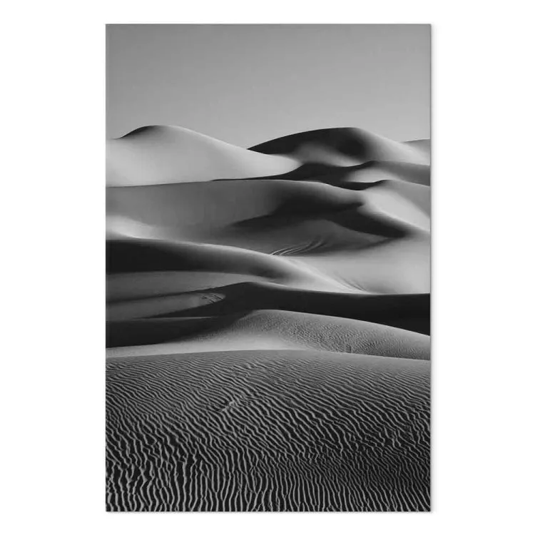 Schichten der Wüste - schwarz-weiße, minimalistische Sandlandschaft