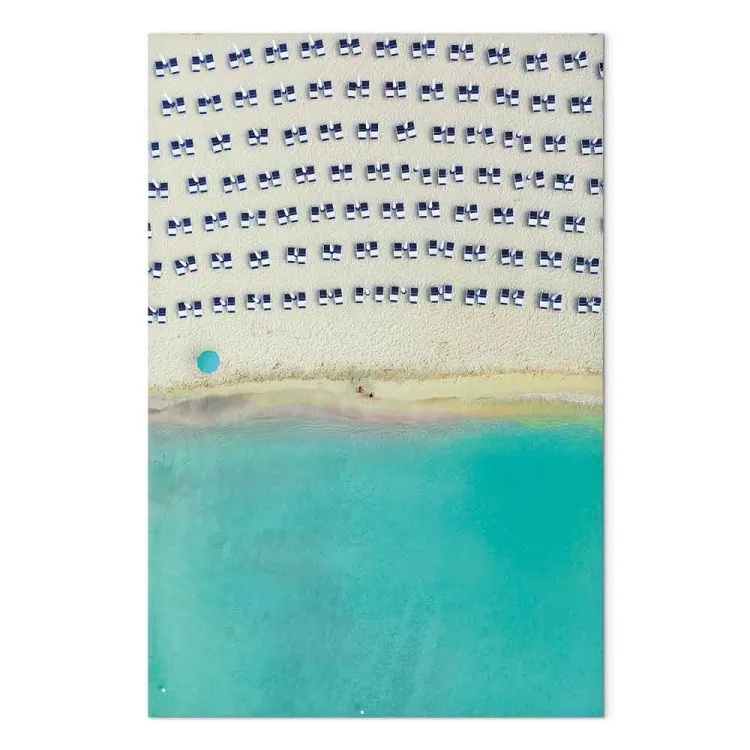 Italienischer Strand - Meereslandschaft aus der Vogelperspektive